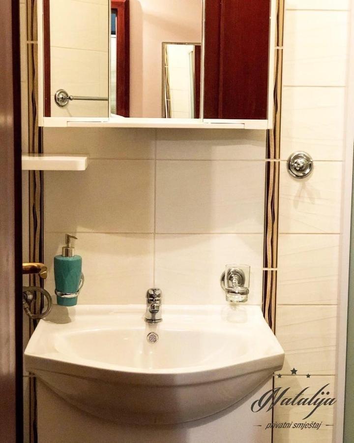 Smjestaj Natalija Hotel Eszék Kültér fotó